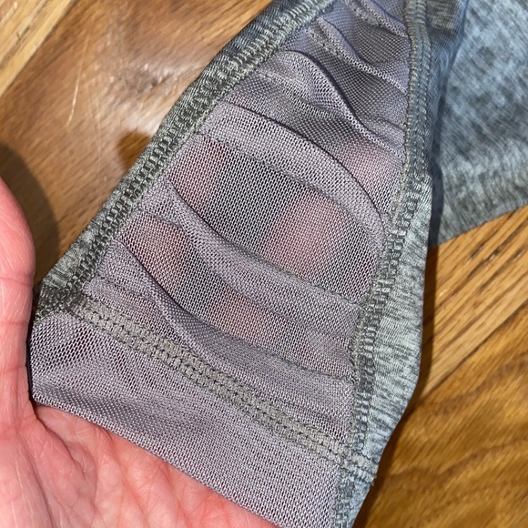 LIKE NEW High Waisted VOGO Capris - Picture 4 of 4